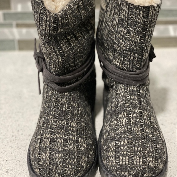 MUKLUKS BOOTS 4-WOMEN, SIZE 8. - Picture 10 of 11